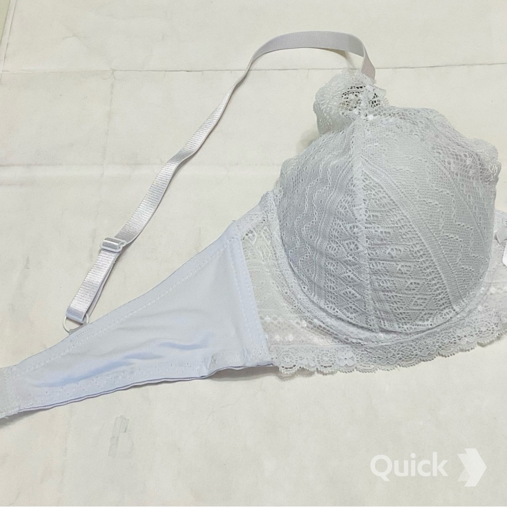 34D - NWT 4 pc Lace Contour Bras - Picture 8 of 9